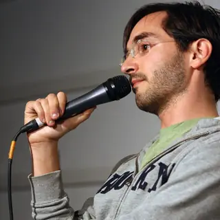 Myq Kaplan in Brooklyn, 27 October 2026: a portrait of the comedian