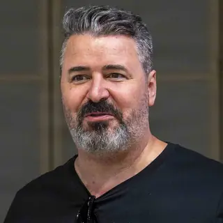 Pete Lee in Bellmore, 13–14 November 2026: a portrait of the comedian