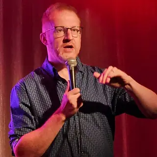 Steve Hofstetter in Appleton, 14 April 2027: a portrait of the comedian