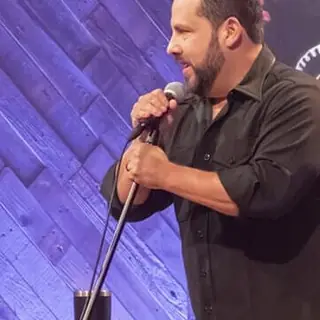 Steve Treviño in La Jolla, 7 January 2027: a portrait of the comedian